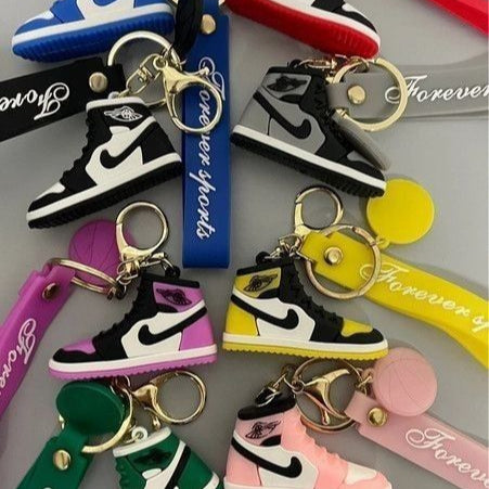 Eco-Friendly Silicone Keychain – Reusable & Sustainable